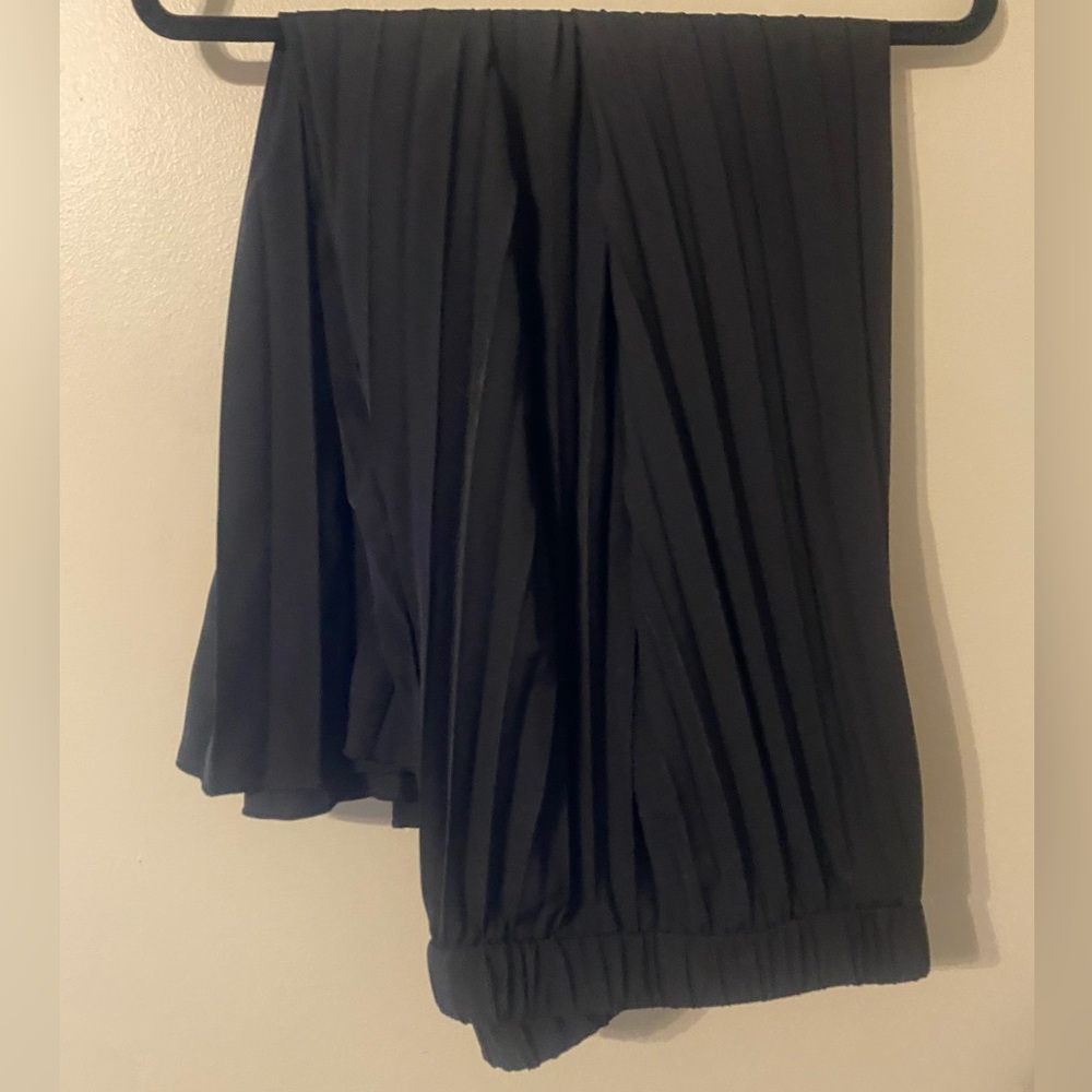 Black Pleated Pants
